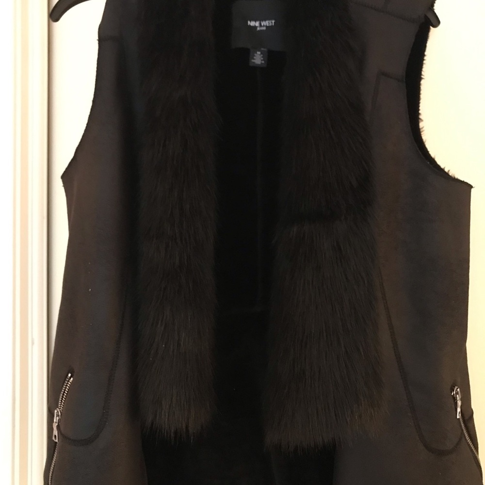 Vest black adorable faux fur
